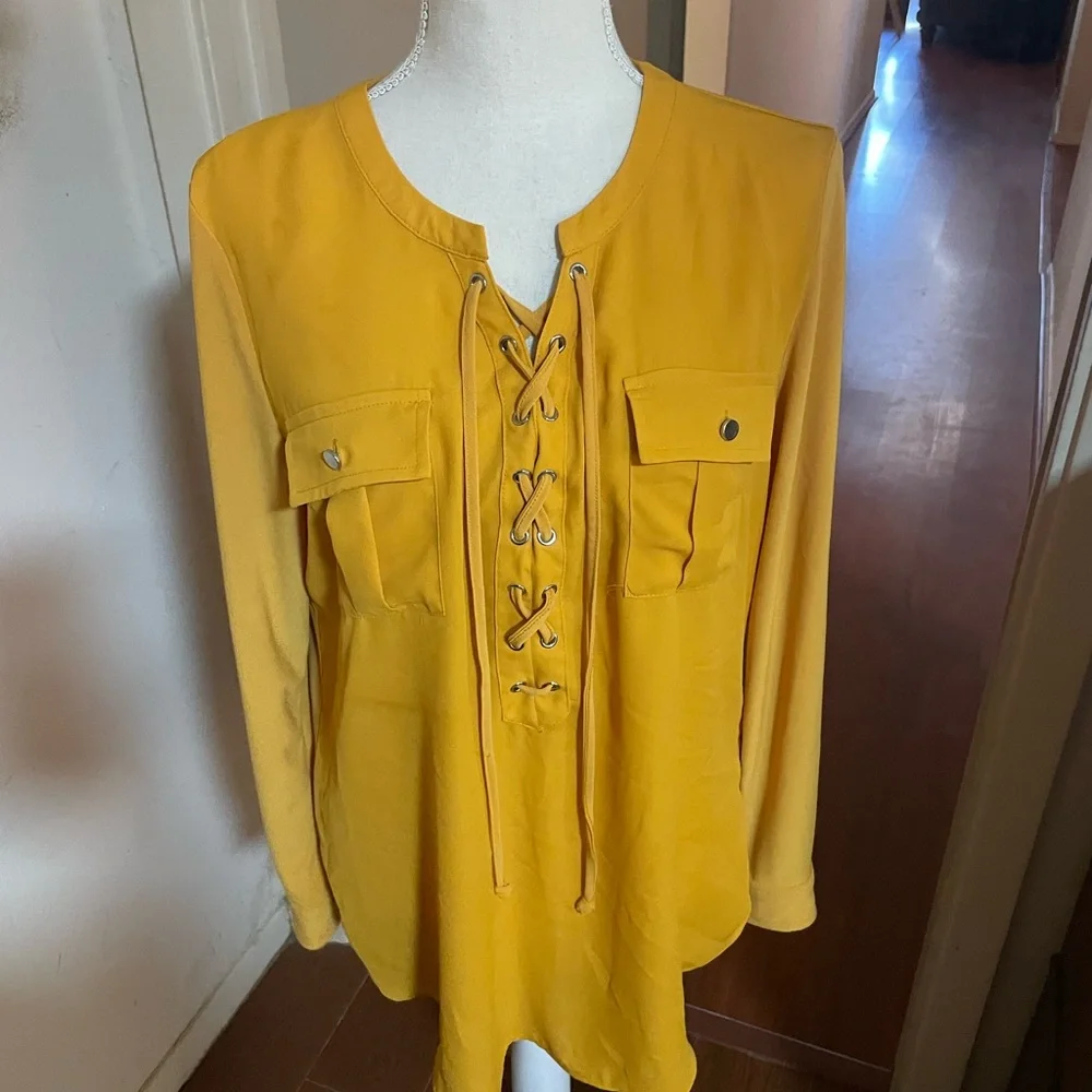 Nygard lace up blouse long roll up tab sleeve MEDIUM marigold pockets spandex - Picture 7 of 16